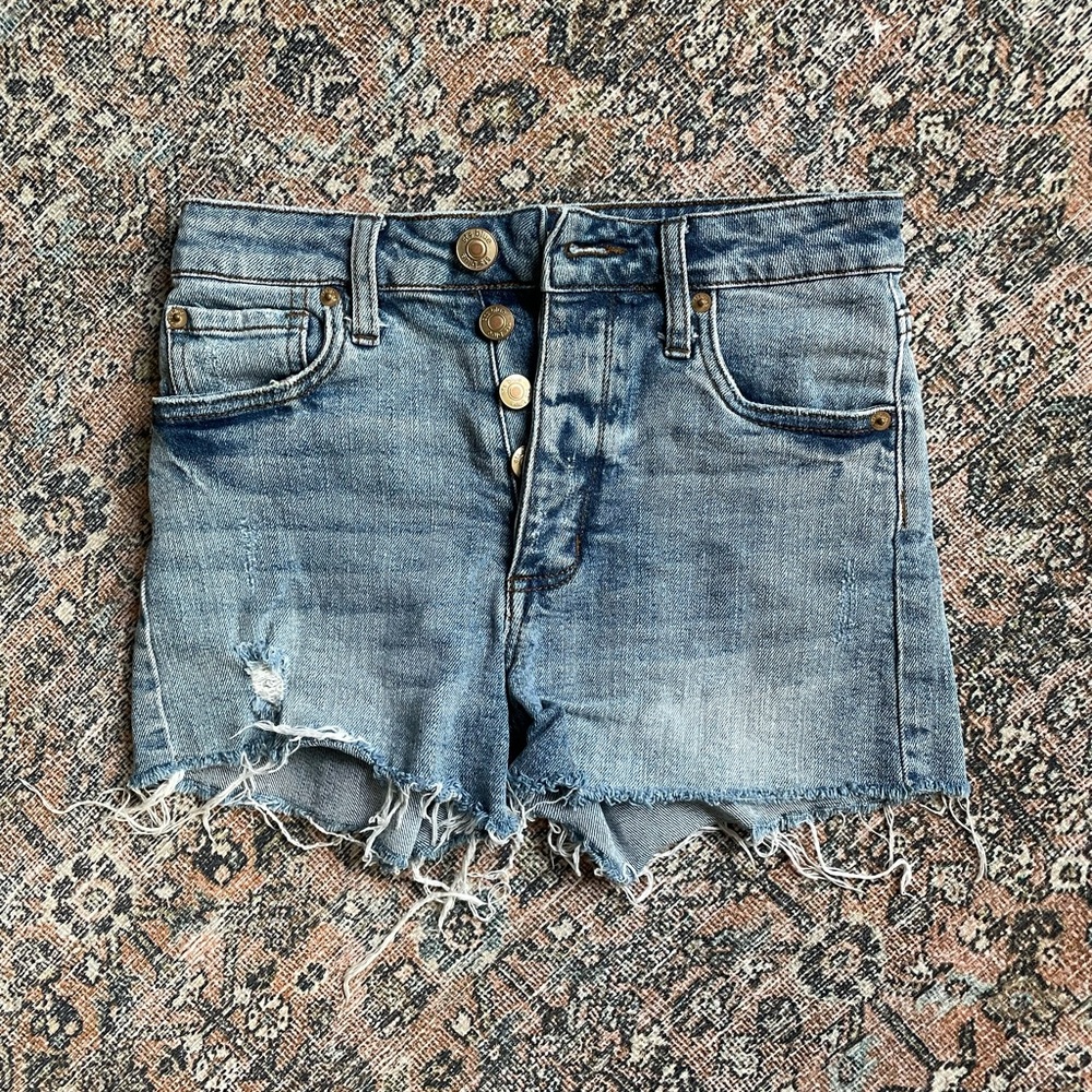 STS Blue Kate High Rise Button Closure Denim Short, Size 25